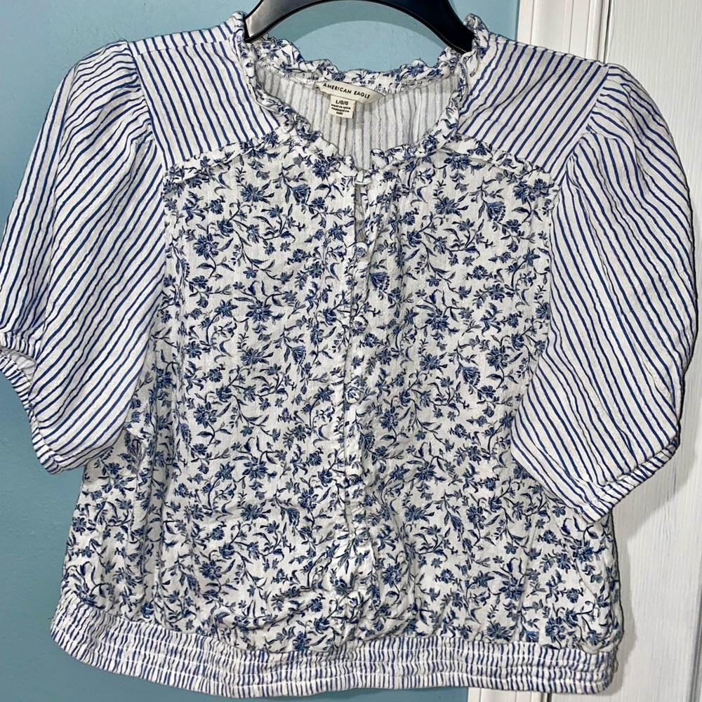 AE American Eagle Cropped Smocked Blouse